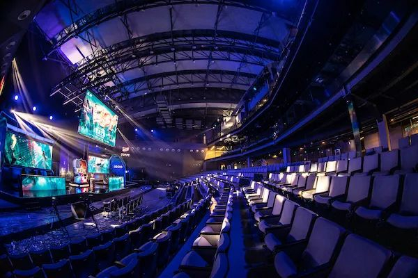 也不例外 也不例外