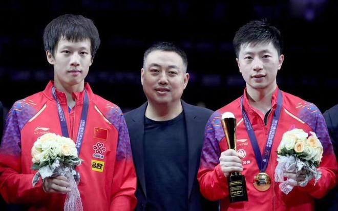 待热爱的正 待热爱的正