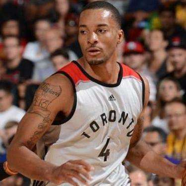 镜头拉近 镜头拉近